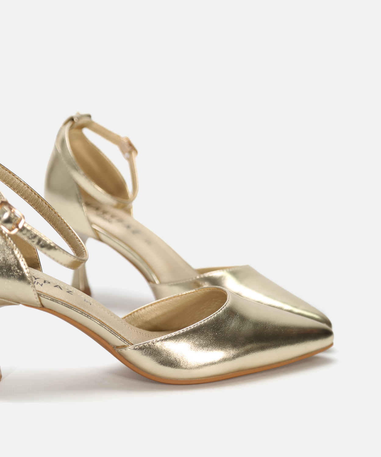 Sapato de salto fino com pulseira image number null